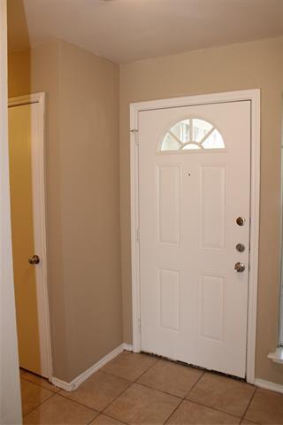 Building Photo - 2136 Coelum Ct