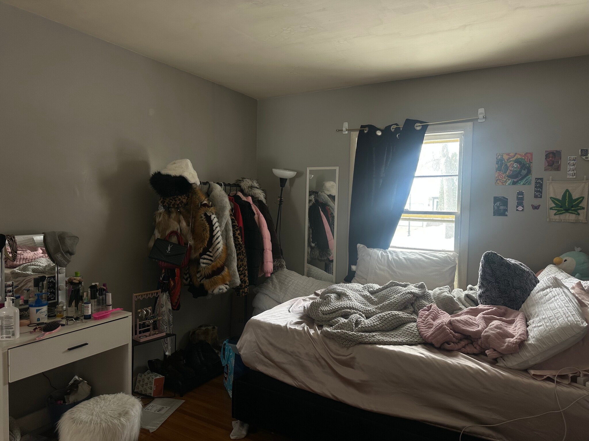 Building Photo - 1421 12th St N