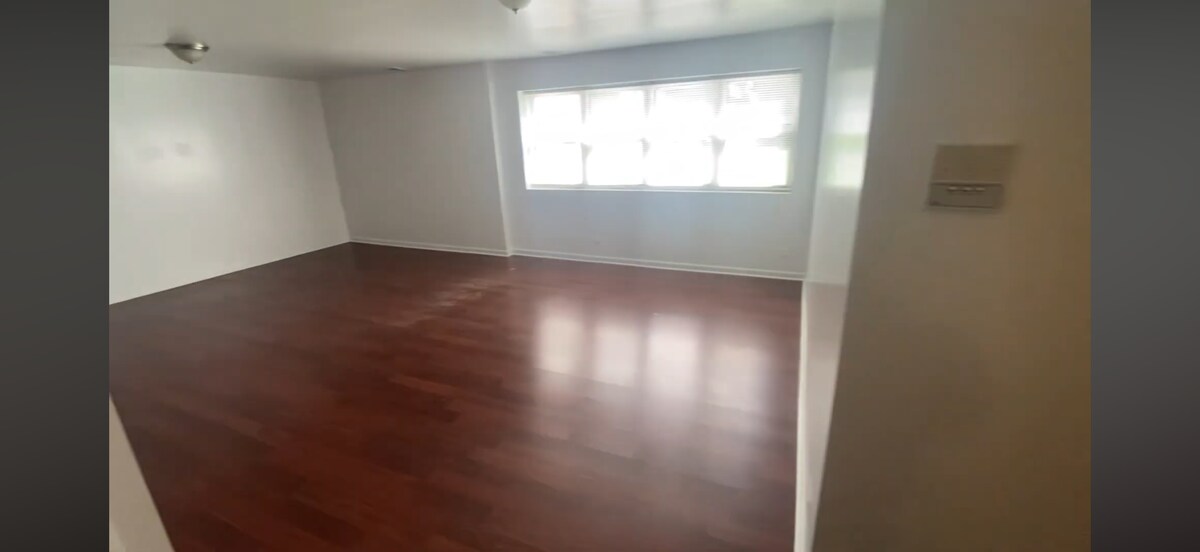 Building Photo - 2530 W Fitch Ave