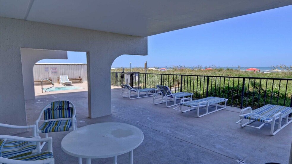 Building Photo - 5605 Gulf Blvd