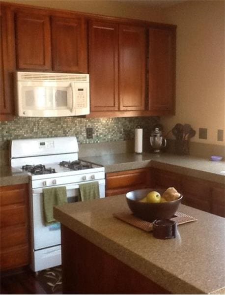 Building Photo - 4003 Moller Ranch Way