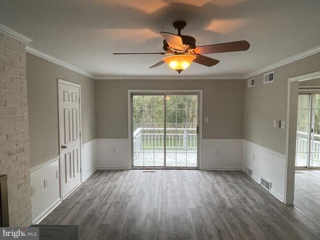 Building Photo - 228 Indian Creek Dr