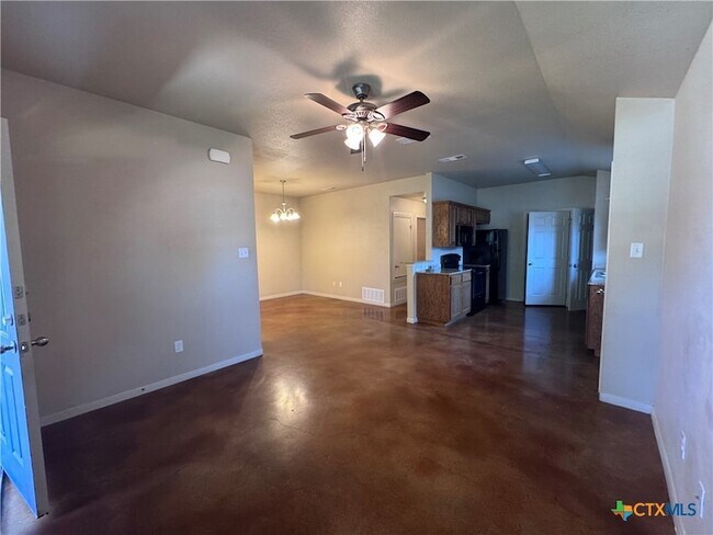 Building Photo - 1523 Aztec Trce