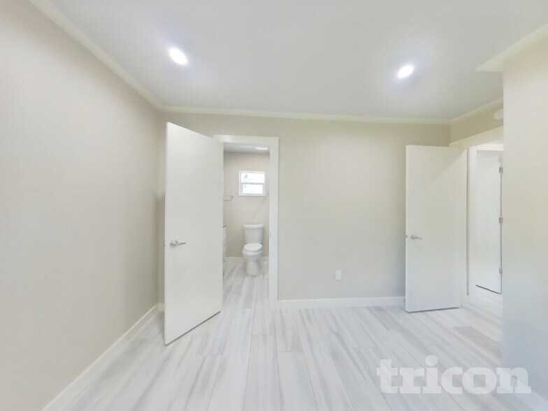 Building Photo - 1040 Grapefruit Rd SE