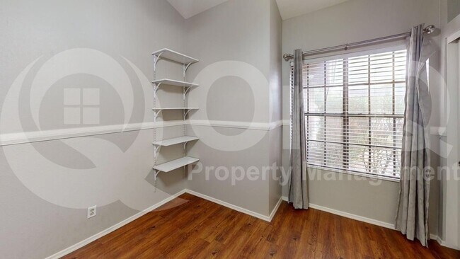 Building Photo - 11638 N 109th St