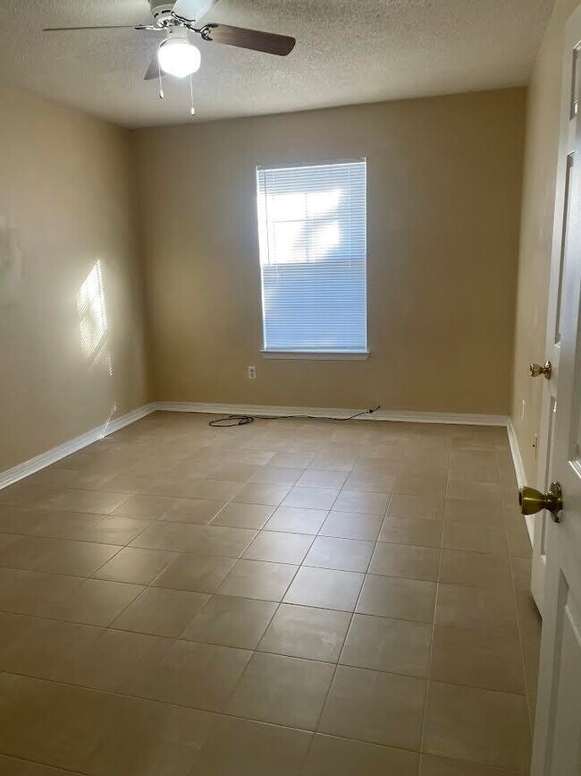 Building Photo - 6905 Sea Turtle Cir