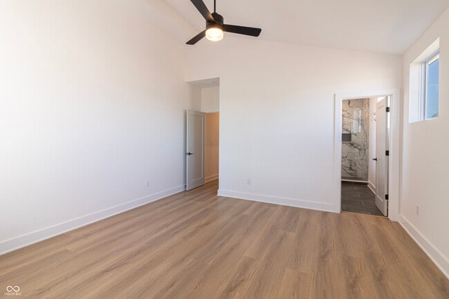 Building Photo - 2053 Columbia Ave