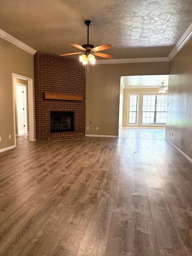 Building Photo - 1505 Richland Ct N