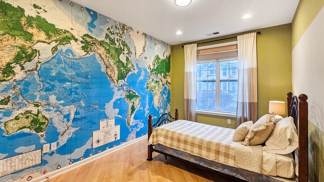 Building Photo - 203 Center Meadow Ln