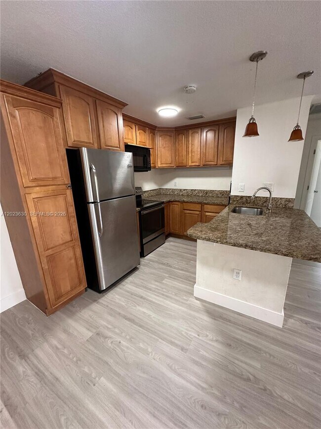 Building Photo - 15619 SW 73rd Cir Terrace