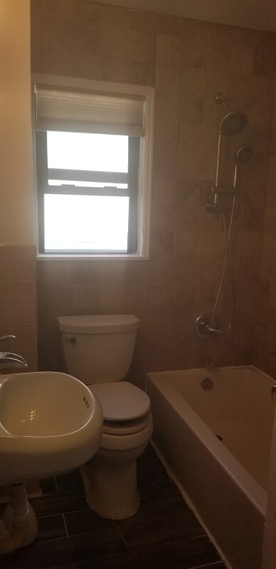 Building Photo - 570 Lincoln St