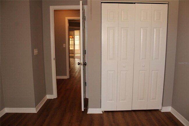 Building Photo - 1507 Lantana Ct