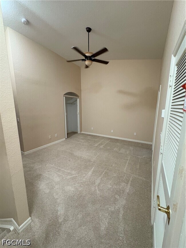 Building Photo - 8649 Athena Ct