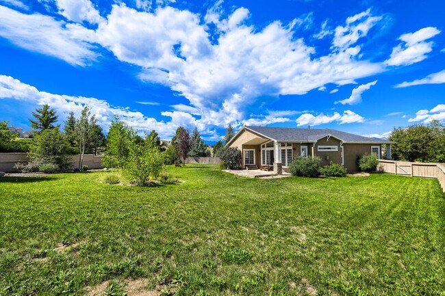 Building Photo - 9506 Hollydale Ct