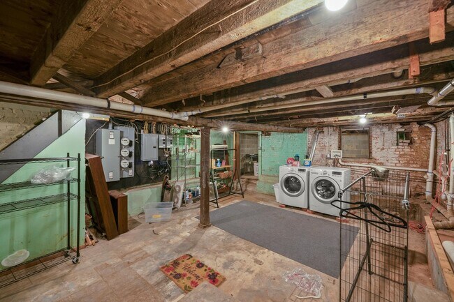 Building Photo - 138 North St