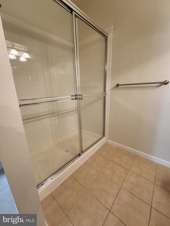 Building Photo - 12957 Centre Park Cir