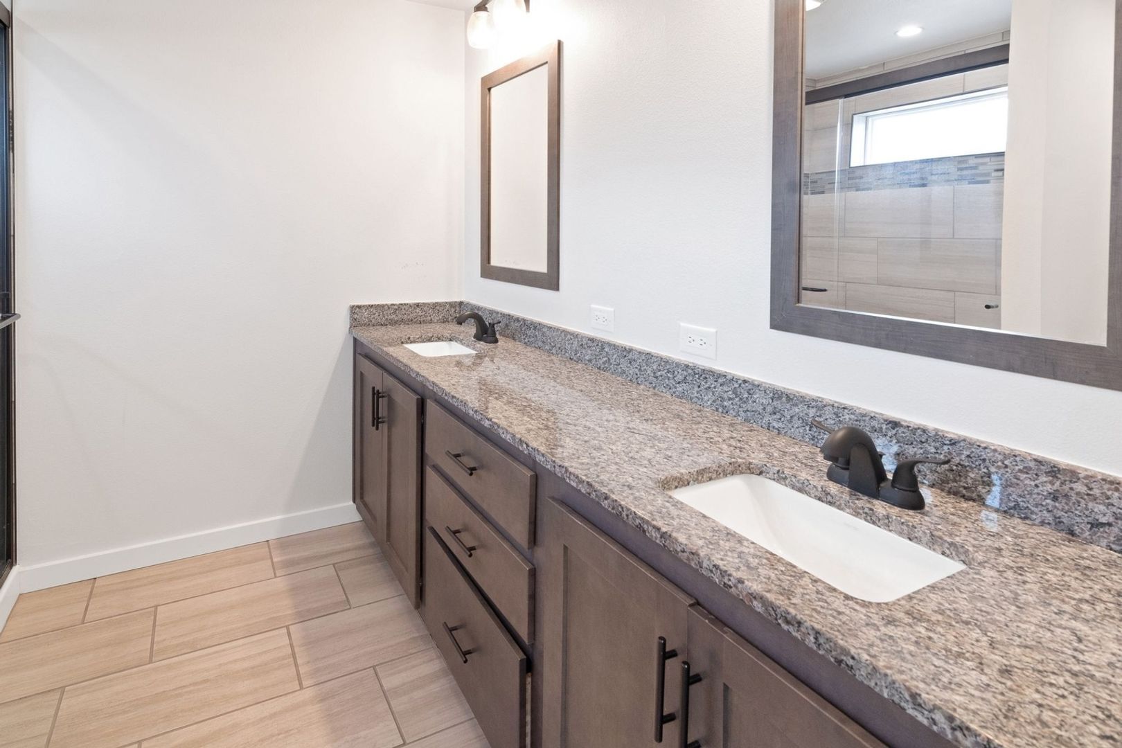 Building Photo - 461 Muse Dr