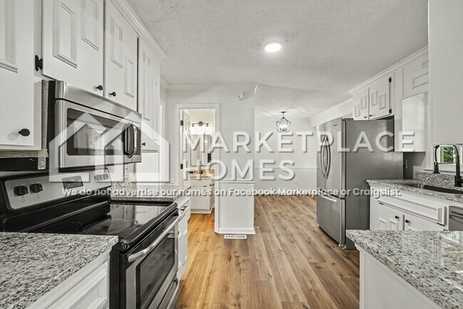 Building Photo - 4713 Shallow Ridge Rd NE