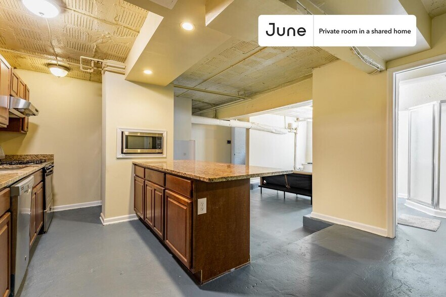 Building Photo - Room in Shared 4 bed/2 bath home in Dupont Circle