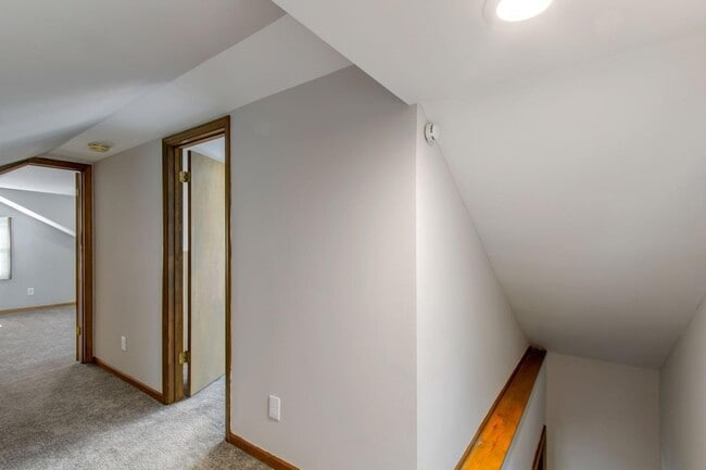 Building Photo - 7255 Osceola Dr