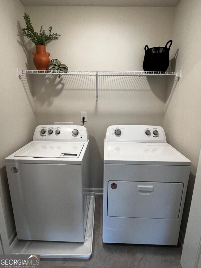 Building Photo - 5872 Abel Ln