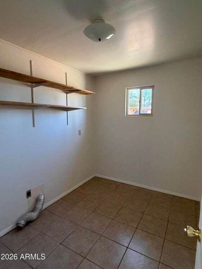 Building Photo - 1475 Via Viento