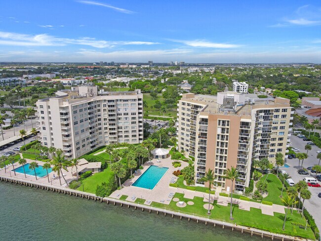 Building Photo - 2800 N Flagler Dr