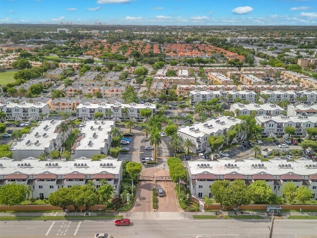 Building Photo - 670 NW 85th Pl