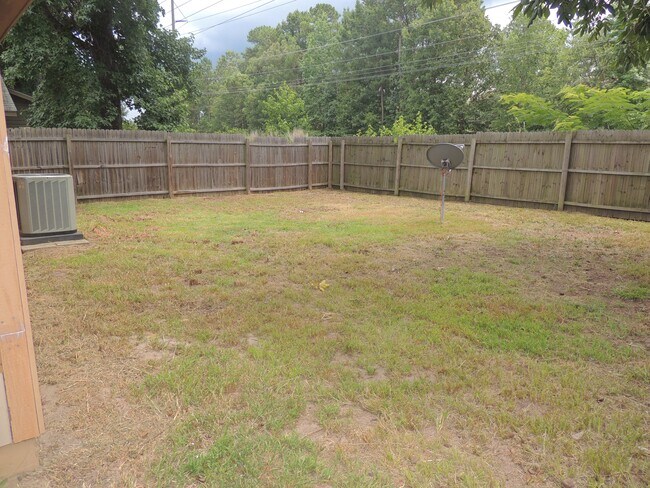 Building Photo - 6961 Candlewood Dr