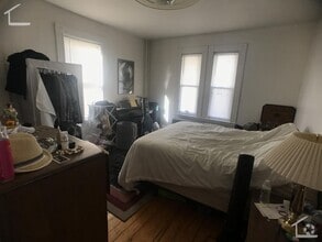 Building Photo - Spacious 1 Bed Close to BU-Close to T and Bus