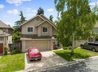 Building Photo - 30 Silver Birch Ln