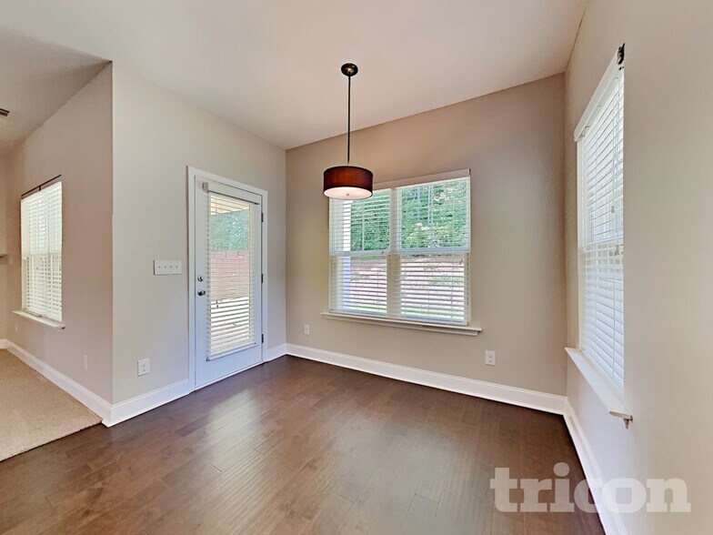 Building Photo - 115 Orchard Ln