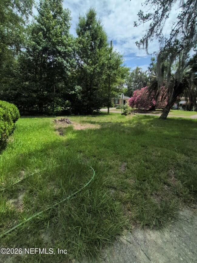 Building Photo - 5217 Mays Dr