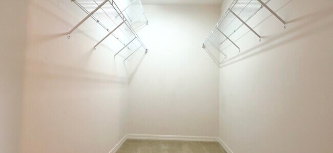 Building Photo - 1087 Osborne Ct
