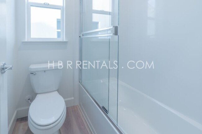 Building Photo - Spacious 4-Bedroom with 3 Full Baths in Tracy – Your Next Rental Home Awaits!