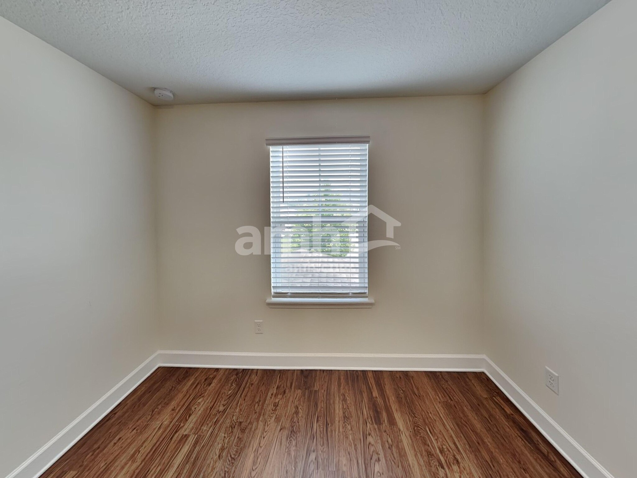 Building Photo - 3058 Creek Village Ln