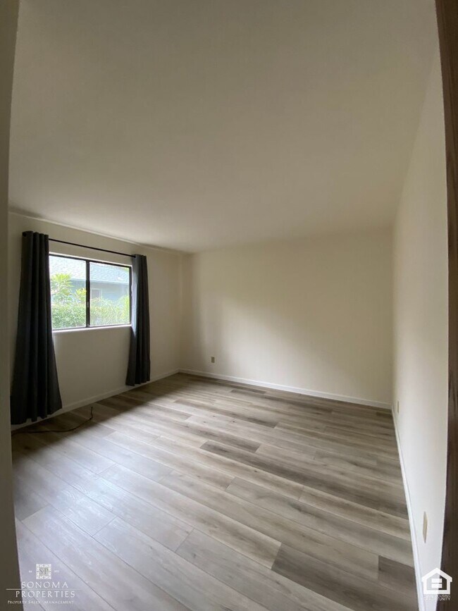 Building Photo - Charming  2BD/2BA Home in Sonoma