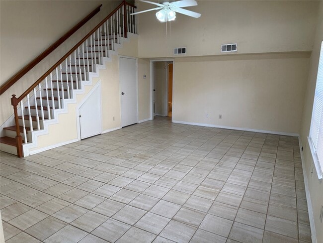 Building Photo - 6604 Tamar Dr