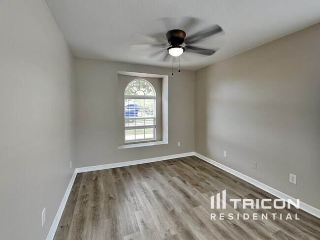 Building Photo - 12719 Standbridge Drive Riverview FL