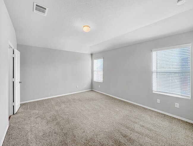 Building Photo - 9714 Marbach Hl