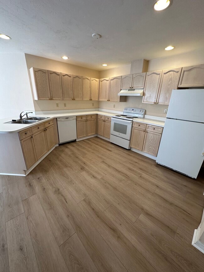 Building Photo - 12243 Londonderry Ln