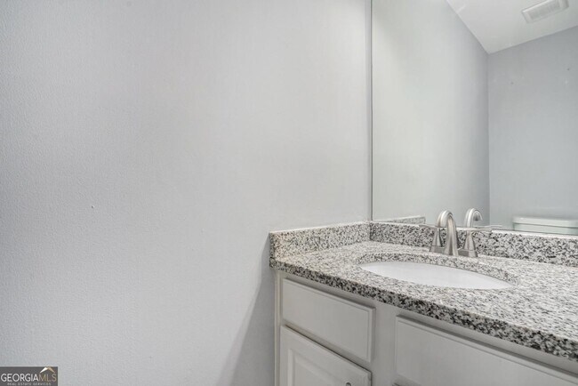 Building Photo - 3289 Saville St SW