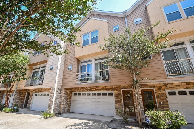 Primary Photo - 3507 Mosley Ct