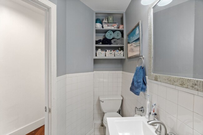 Building Photo - 31 Regent St