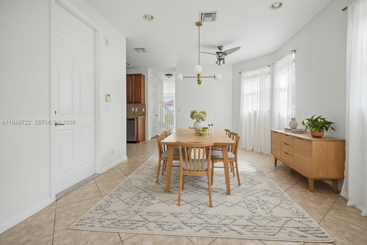 Building Photo - 16122 Poppyseed Cir