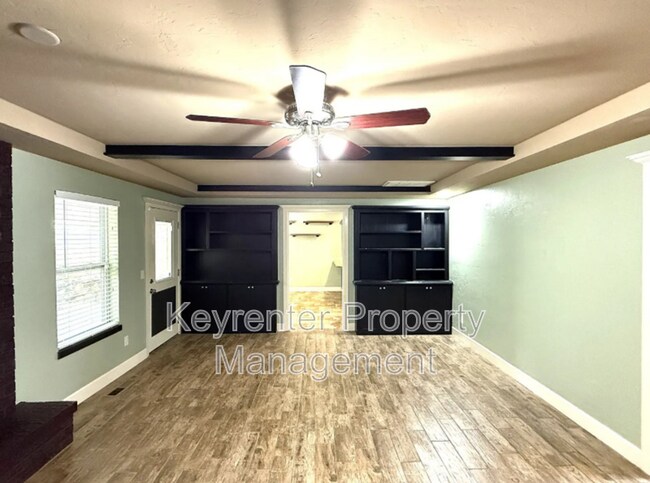 Building Photo - 5324 Eden Dr