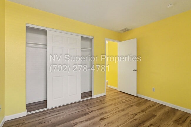Building Photo - NW!! 4 Bedrooms!!! All Tile and Pergo flooring T/O!! NO Carpet!!! Low Maintenance Desert landscap...