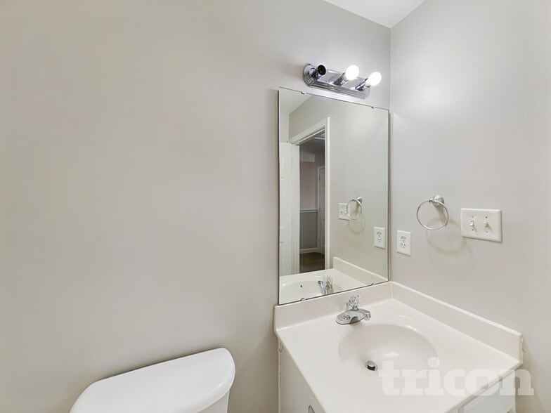 Building Photo - 7633 Lady Liberty Ln