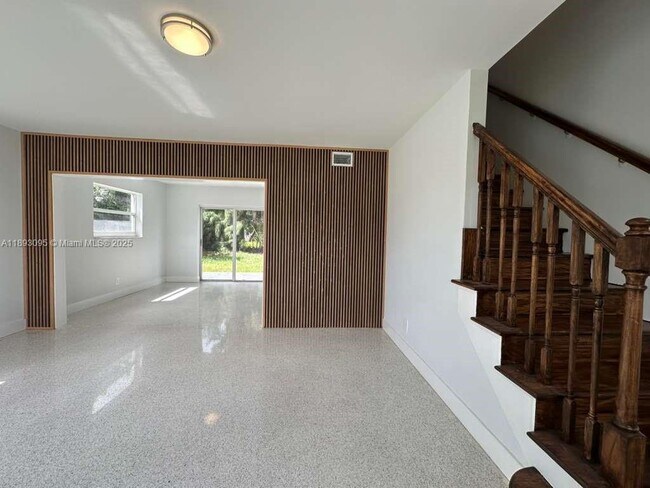 Building Photo - 1189 NW 45th Ave