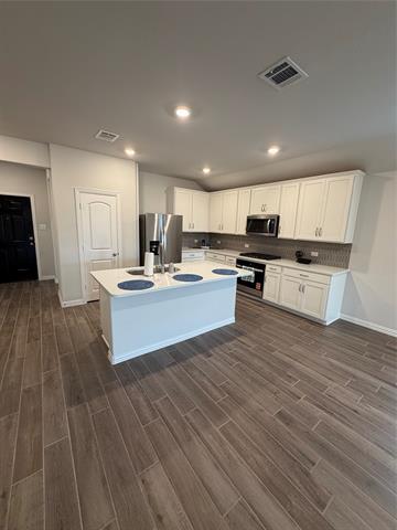 Building Photo - 5408 Locke Dr